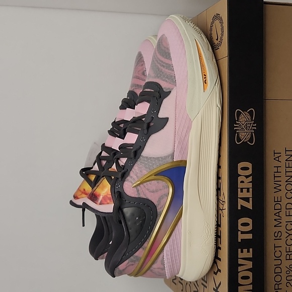 Nike Other - Kyrie Irving Scrapped Nike Kyne 8 All-Star sneakers (New with box)